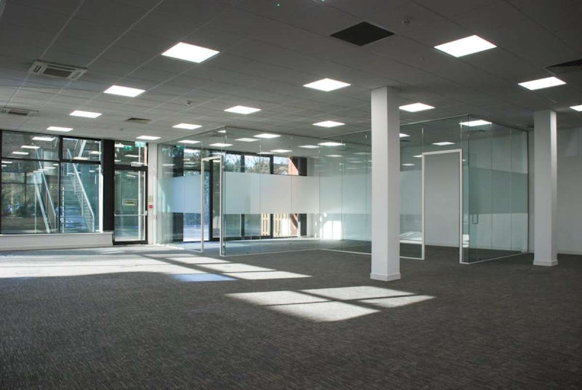 Office in Fleet - photo 4