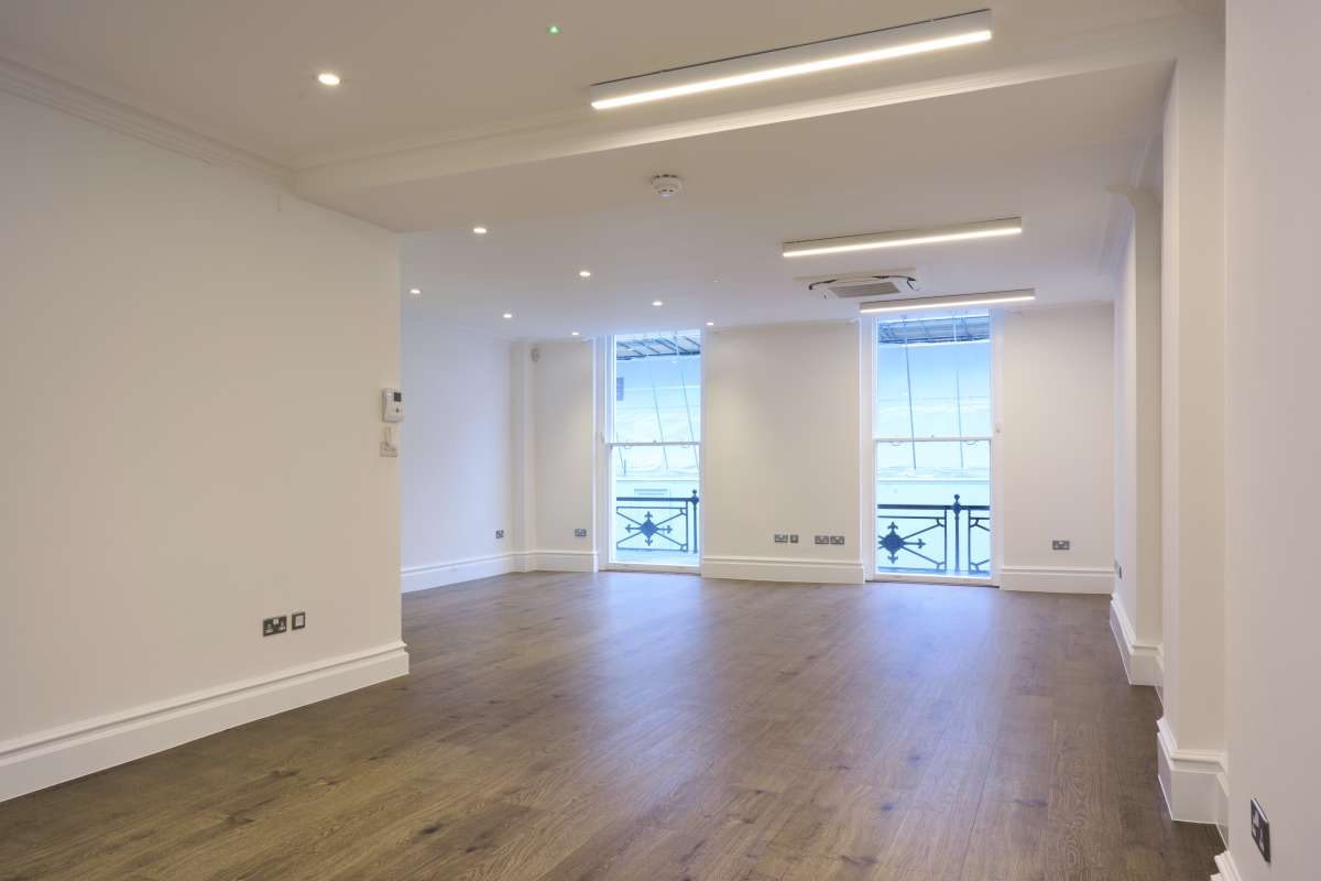 Office in London - photo 4