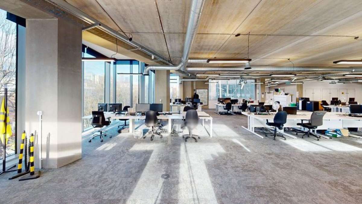 Office in Manchester - photo 4