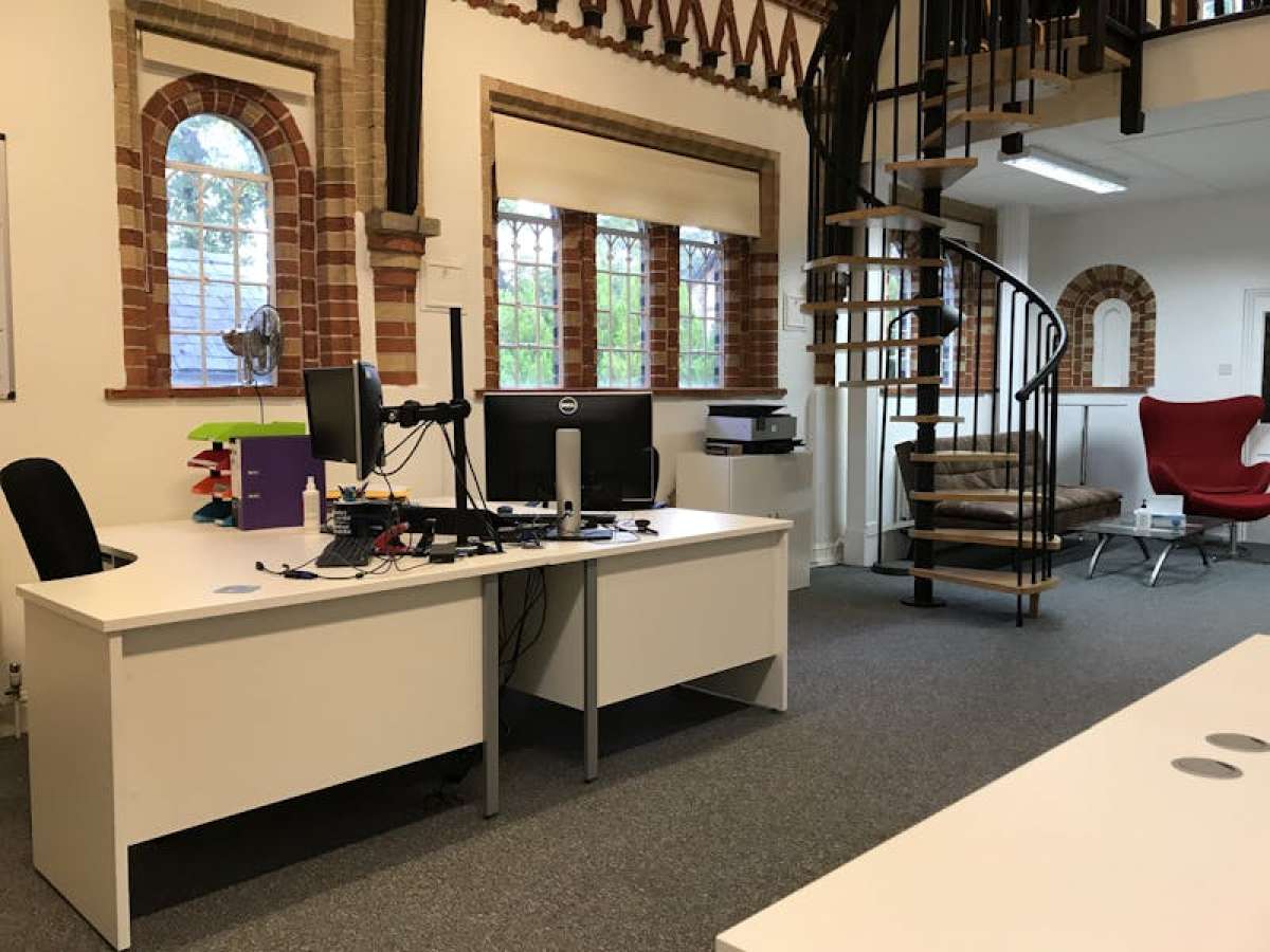 Office in East Horsley - photo 2