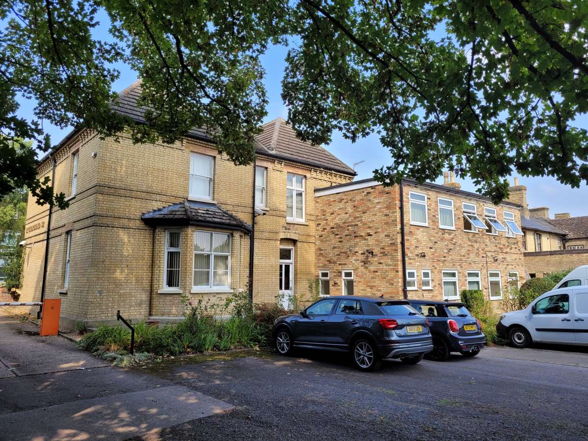 Office in Huntingdon - photo 2