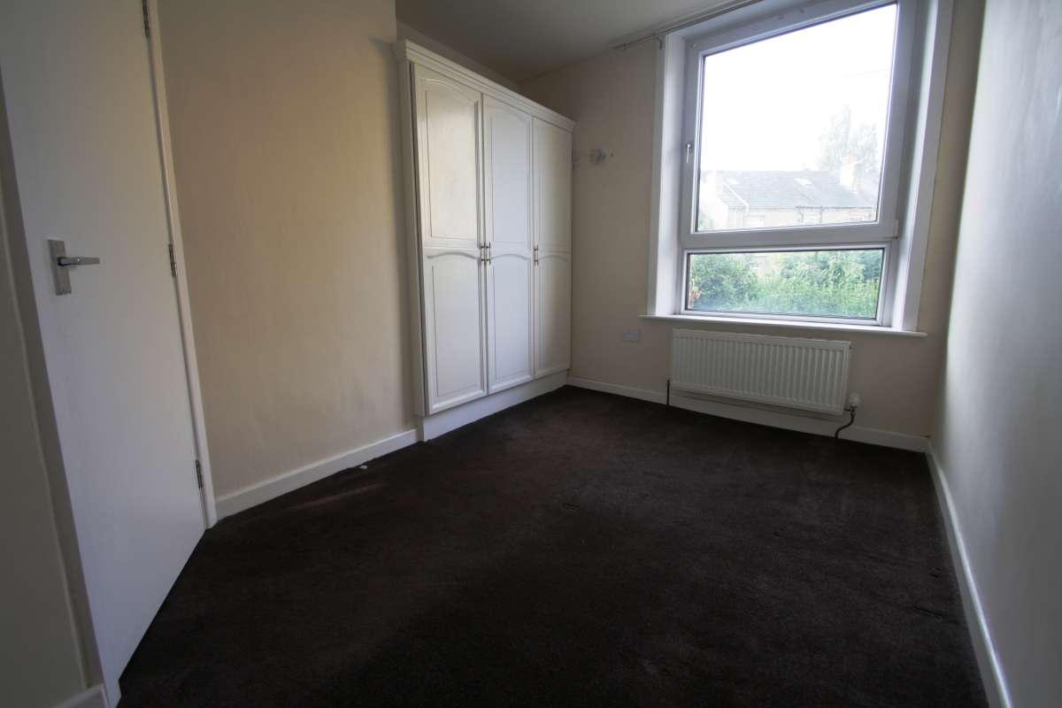 Office in Elland - photo 2