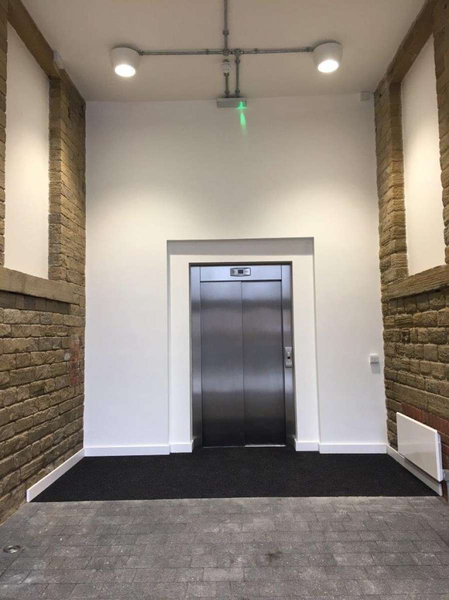 Office in Halifax - photo 4