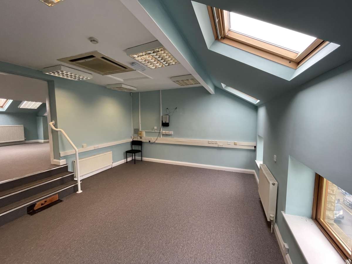 Office in Halifax - photo 3