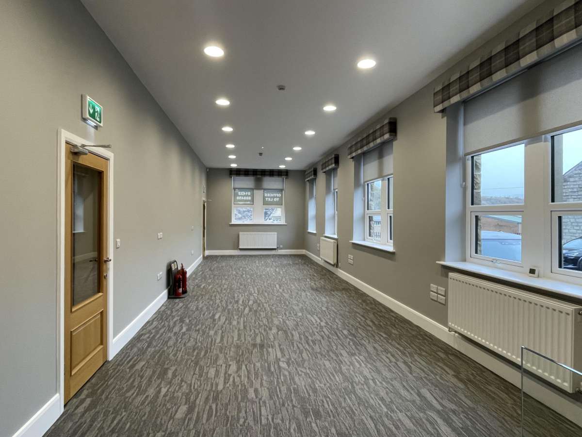 Office in Hebden Bridge - photo 2