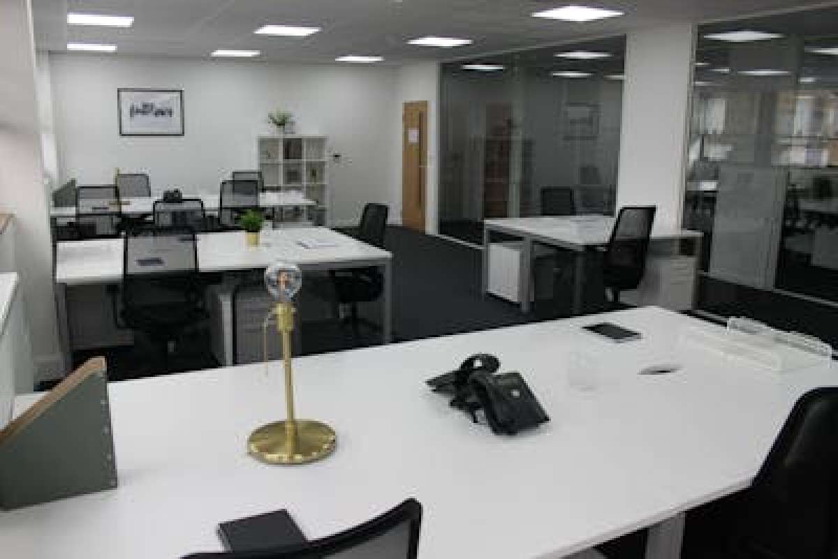 Office in Peterborough - photo 3