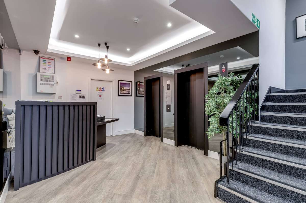 Office in Bradford - photo 3