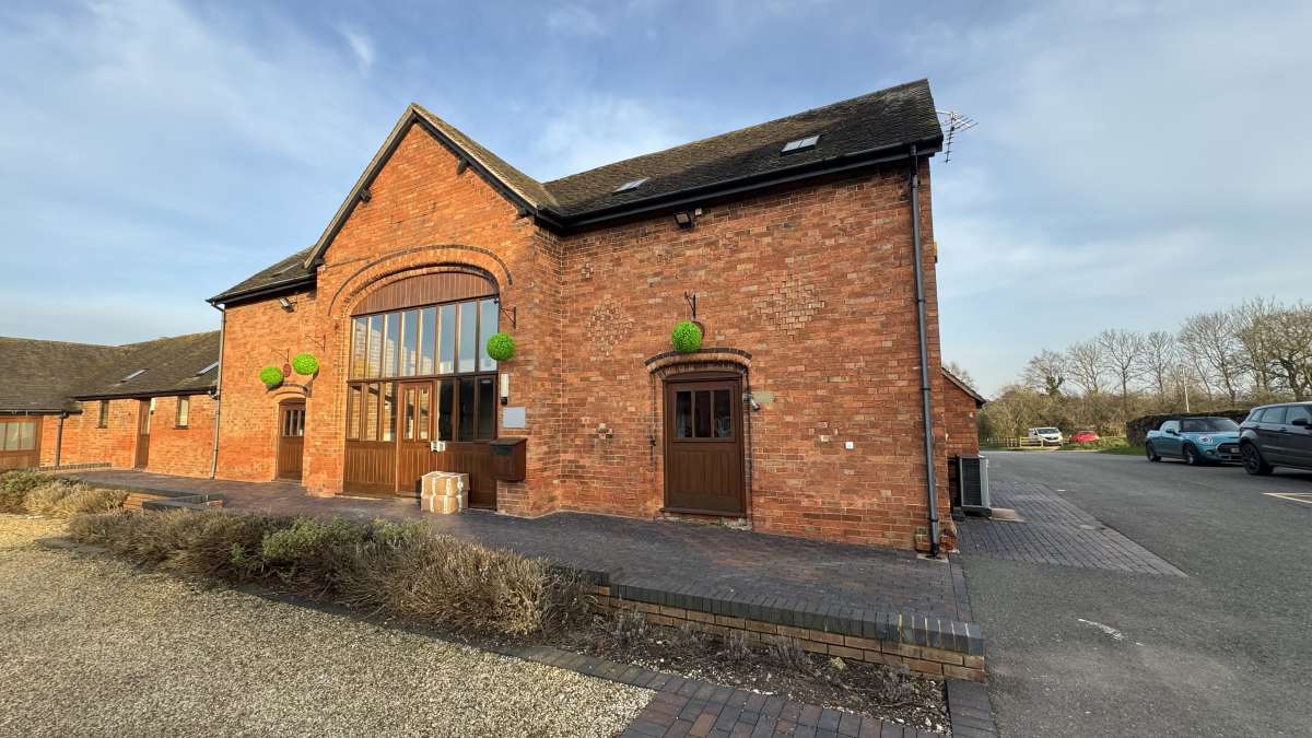 Office in Solihull - photo 2