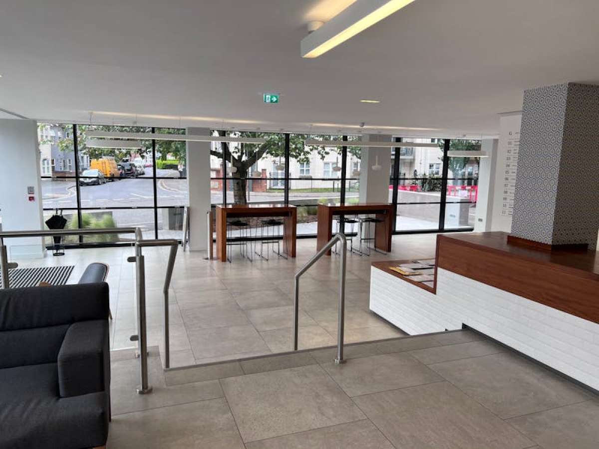 Office in Southampton - photo 4