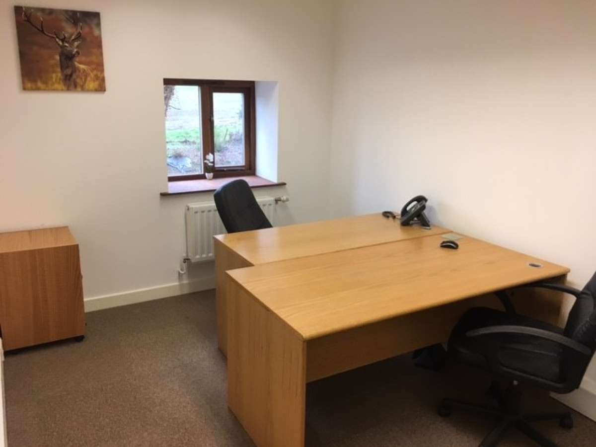 Office in Oakham - photo 3