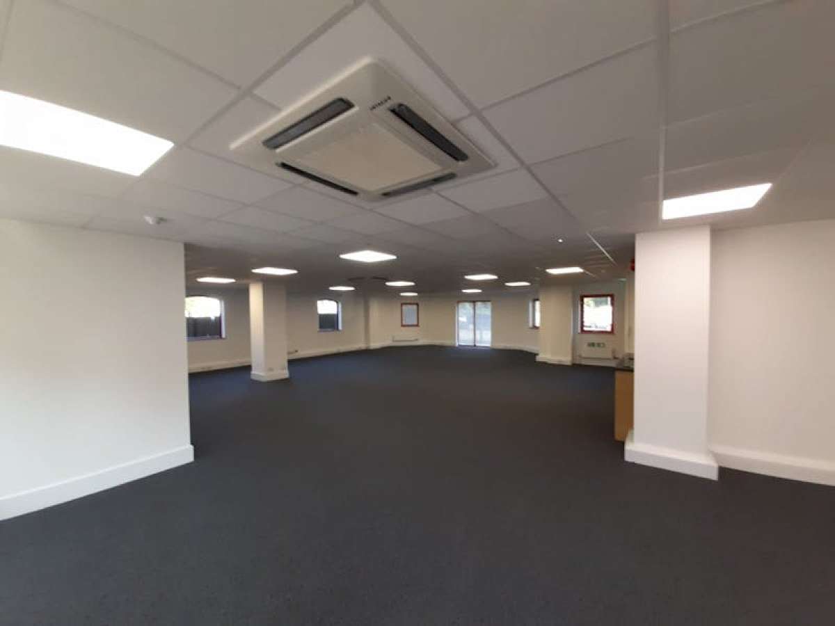 Office in Andover - photo 4