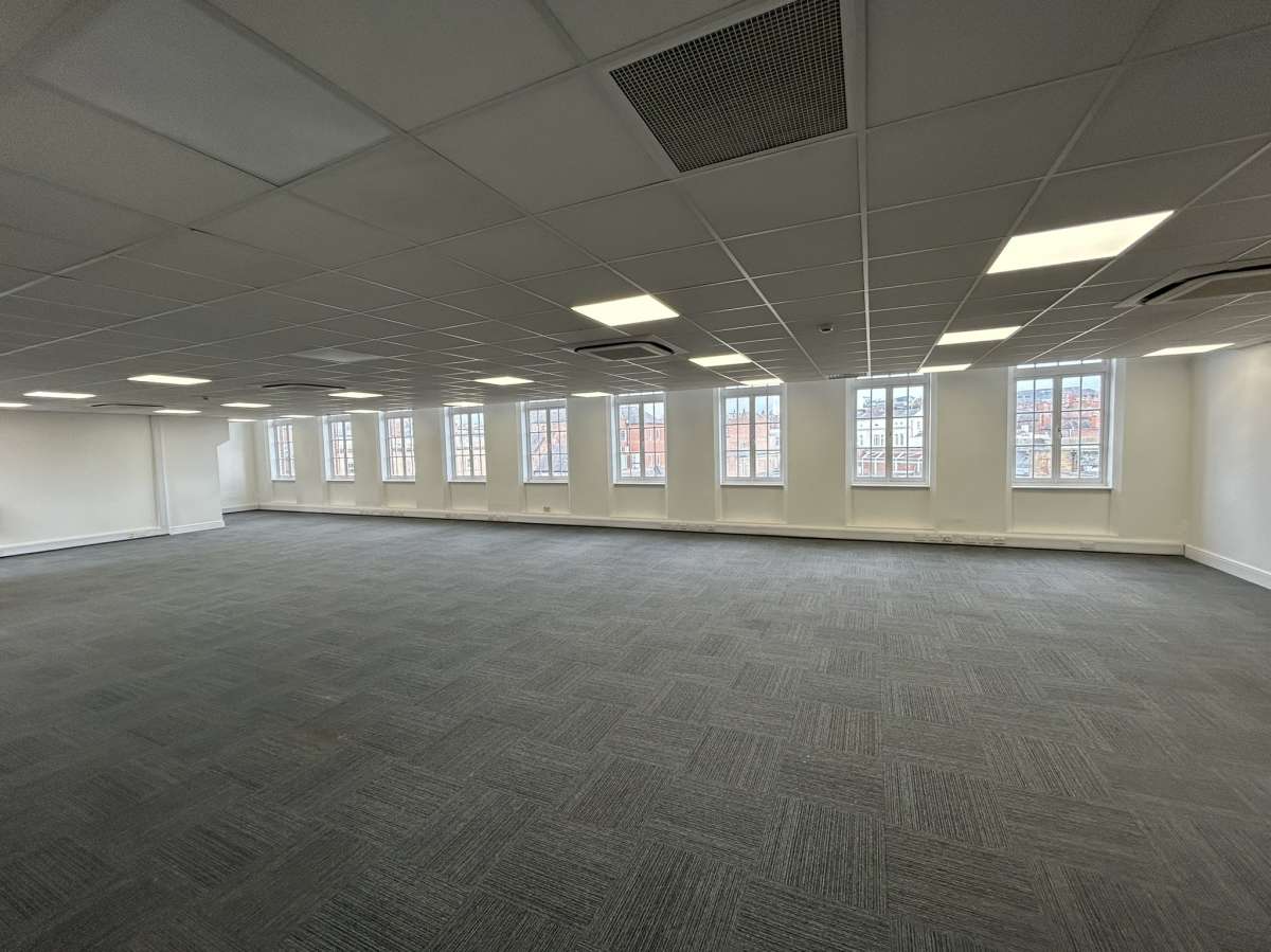 Office in Nottingham - photo 2