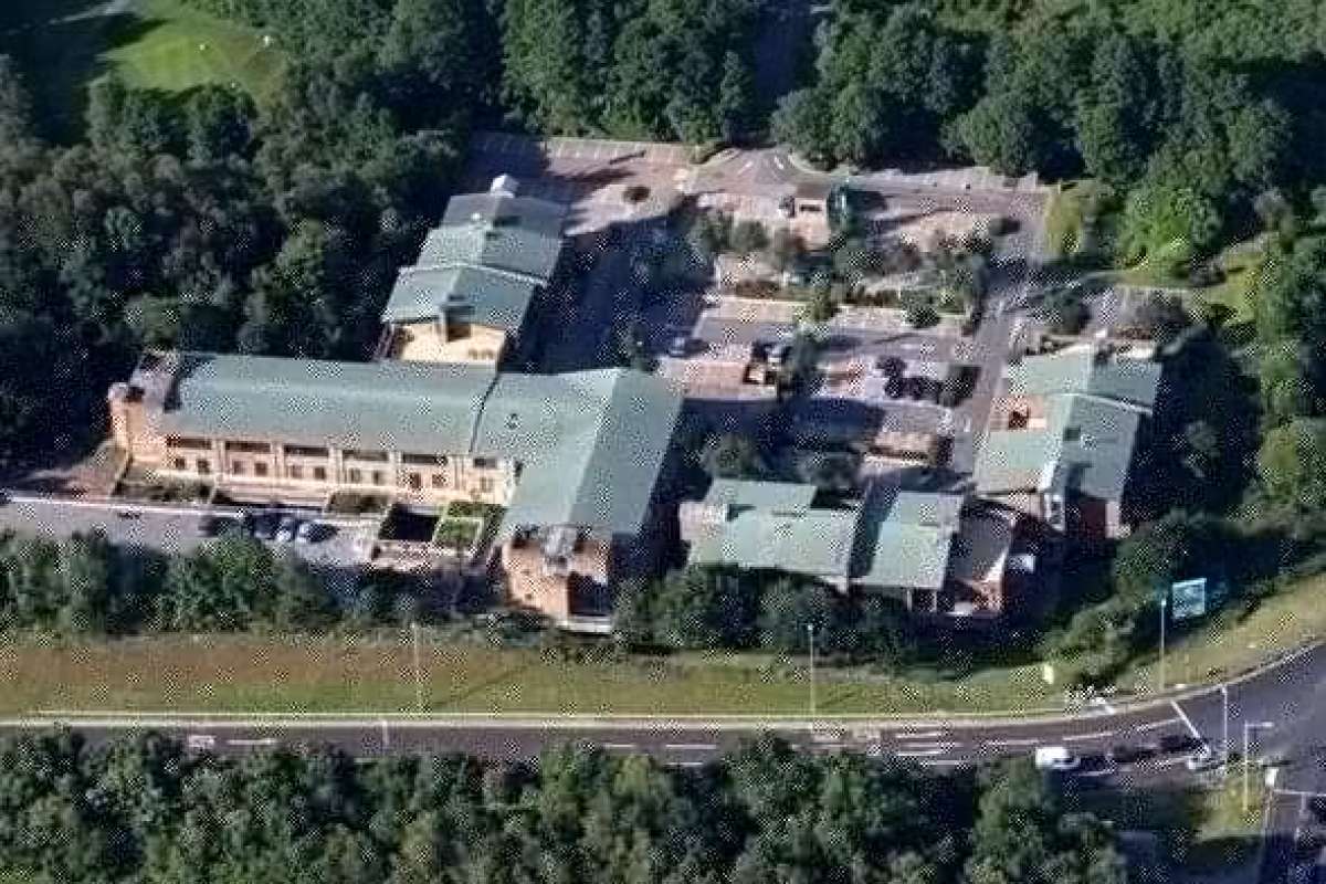 Office in Ashford - photo 2