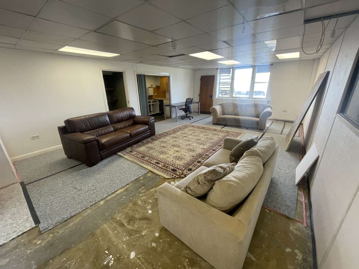 Office in Dorchester - photo 2