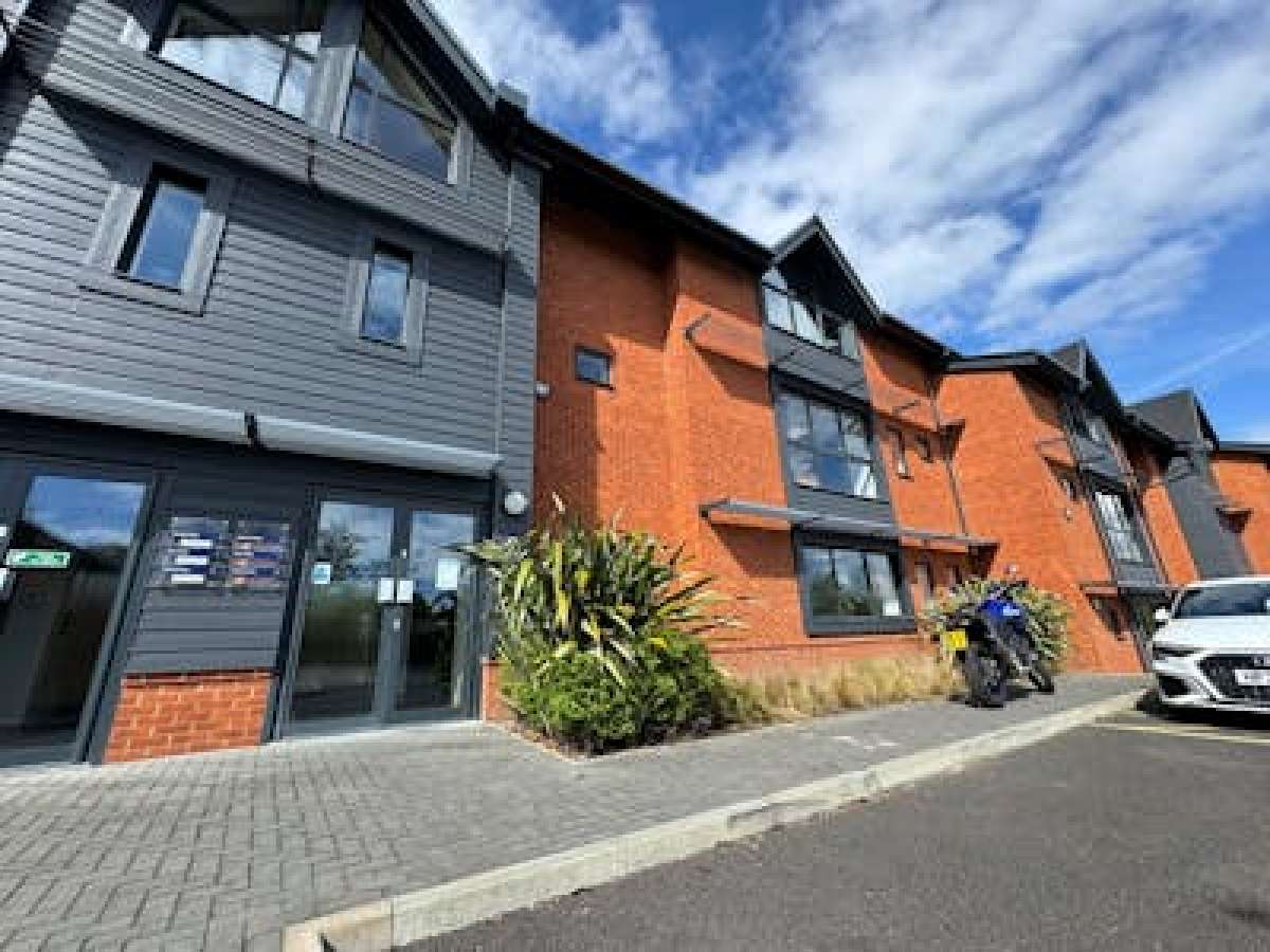 Office in Eastleigh - photo 4