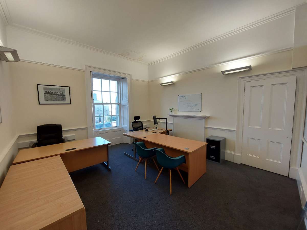 Office in Ayr - photo 2