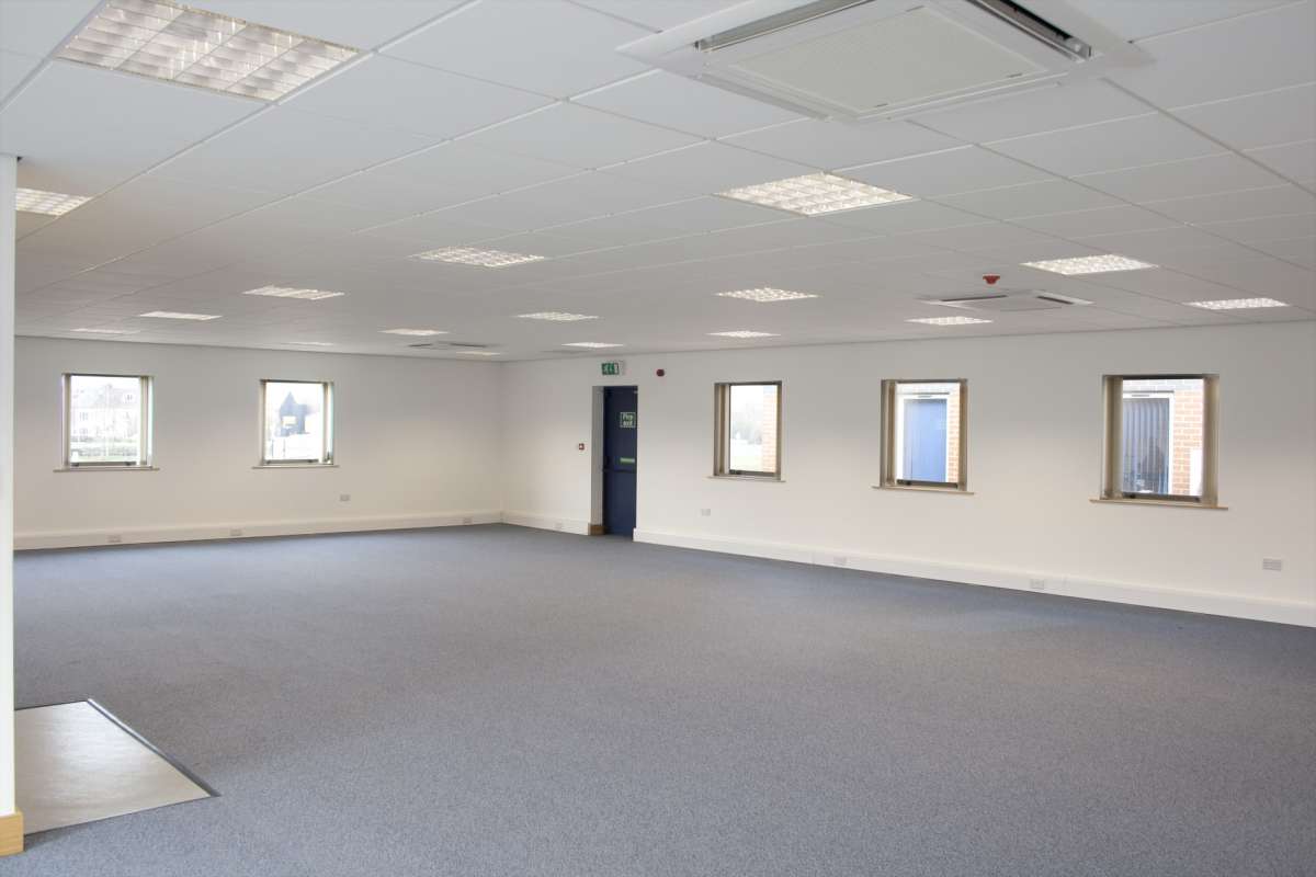 Office in Retford - photo 3