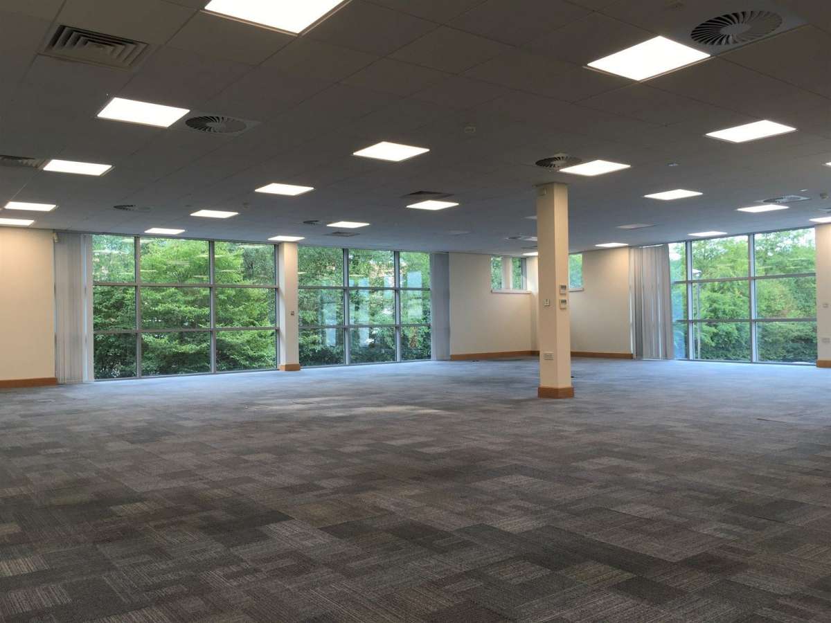 Office in Whiteley - photo 3