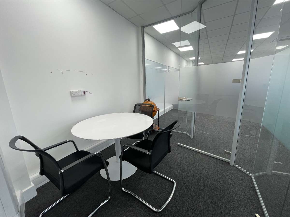 Office in Brighton - photo 4