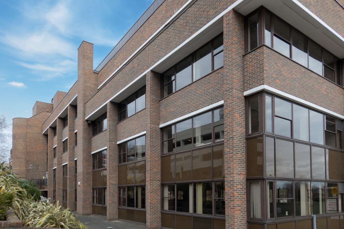 Office in Bromley - photo 2