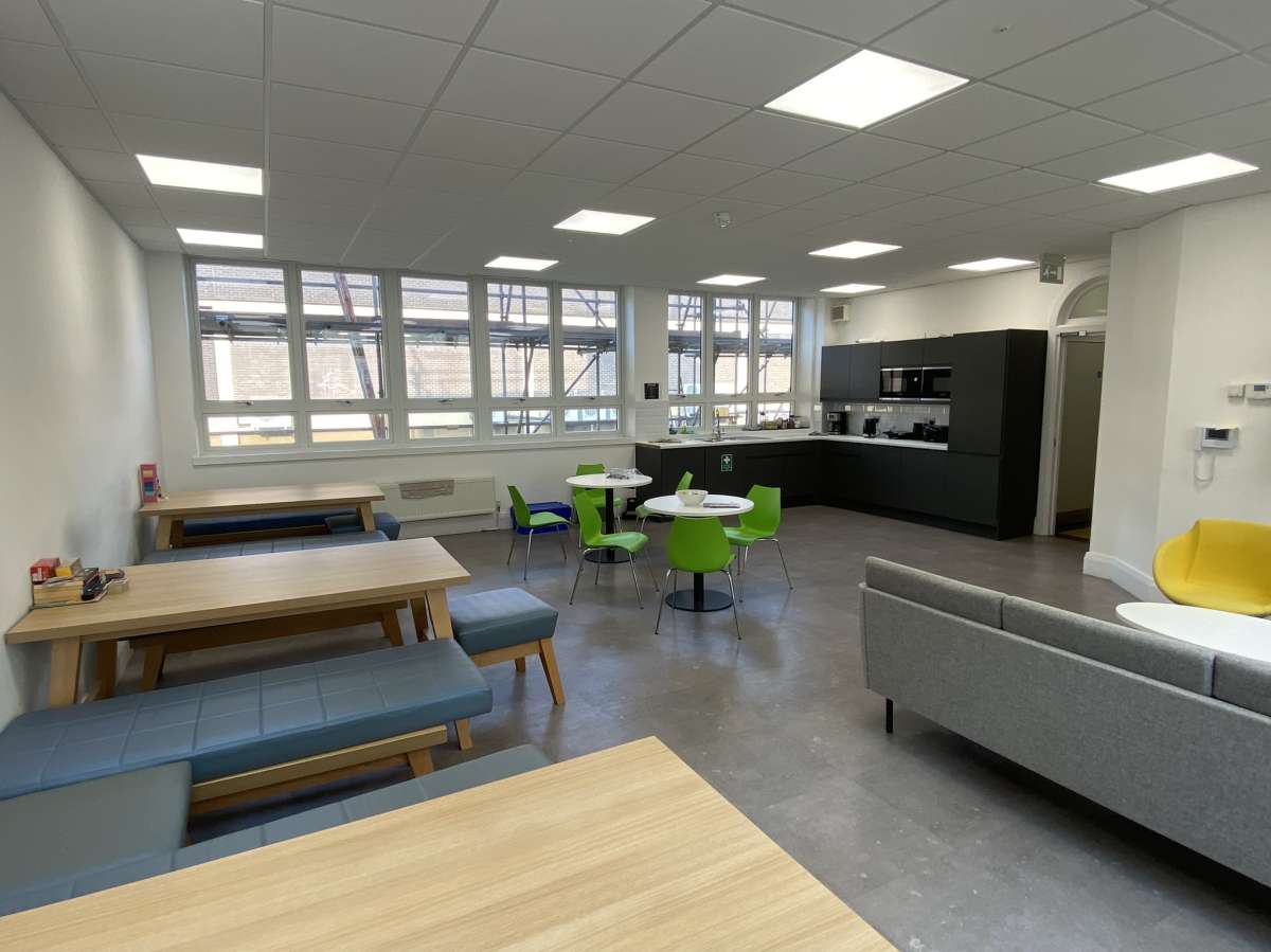 Office in Brighton - photo 4