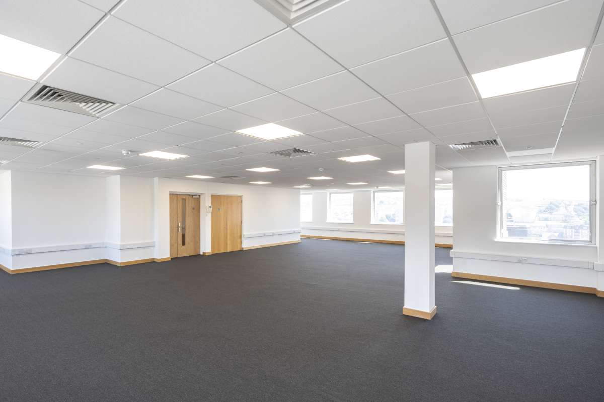 Office in Brighton - photo 3