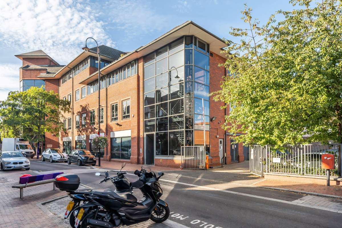 Office in Purley - photo 2