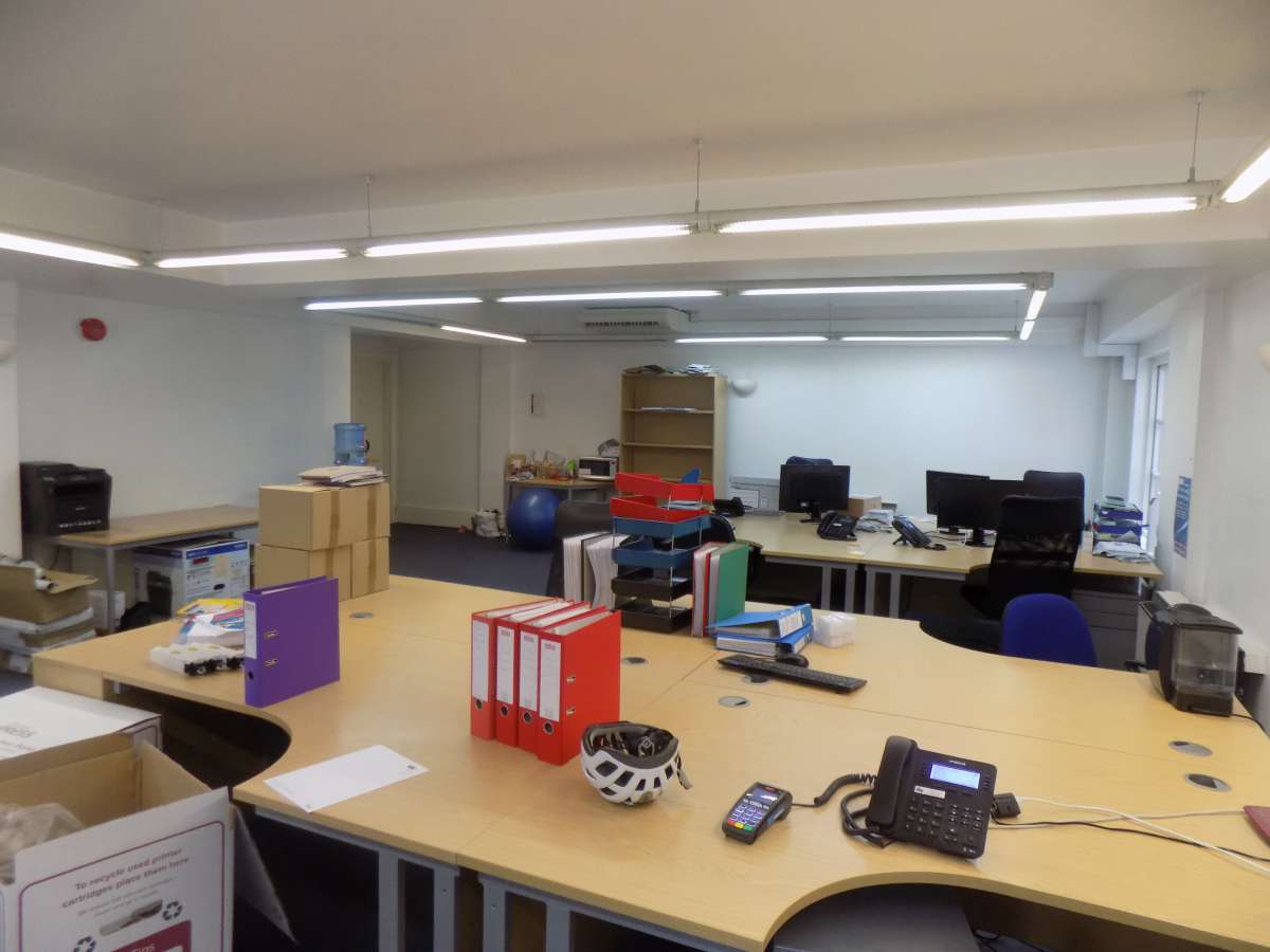 Office in Wandsworth - photo 4