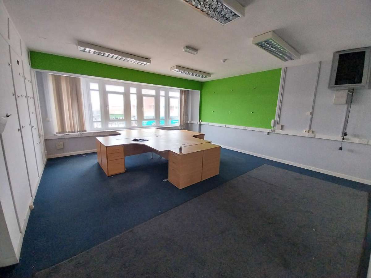 Office in Hailsham - photo 3