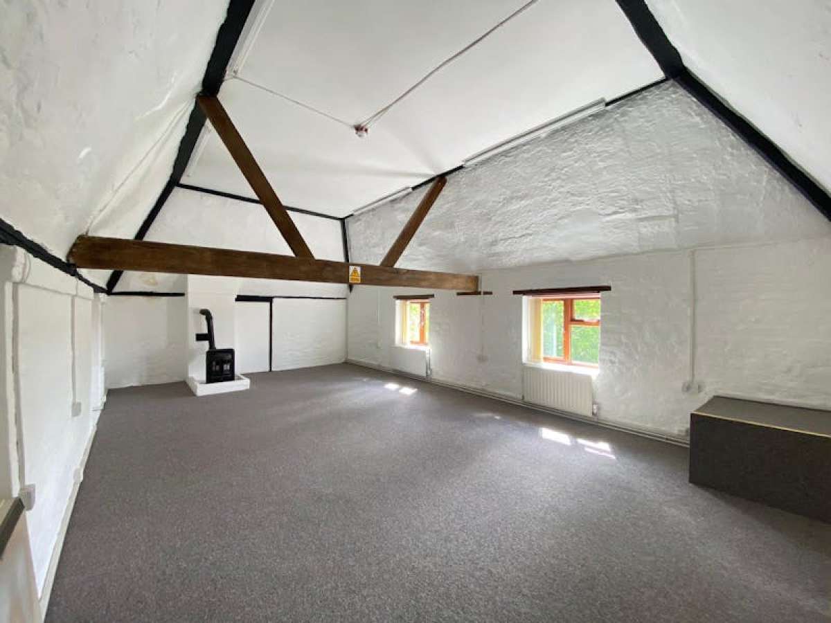 Office in Farnham - photo 3