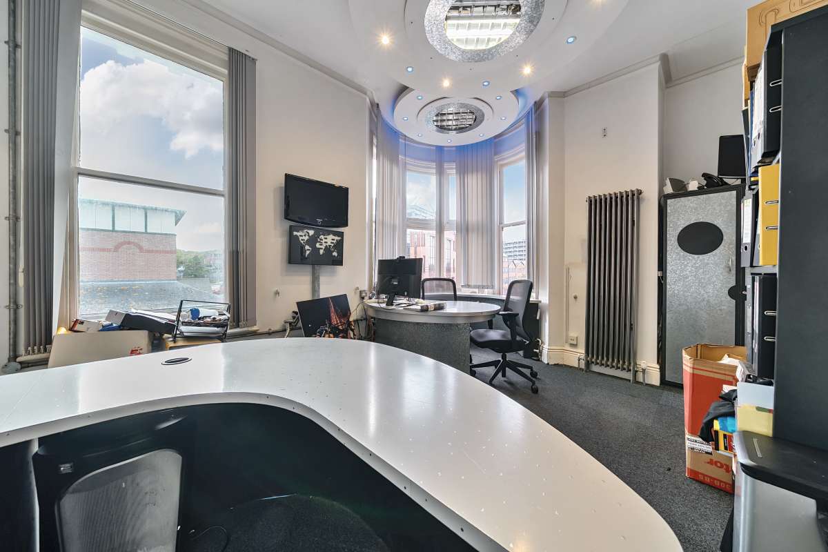 Office in Guildford - photo 4