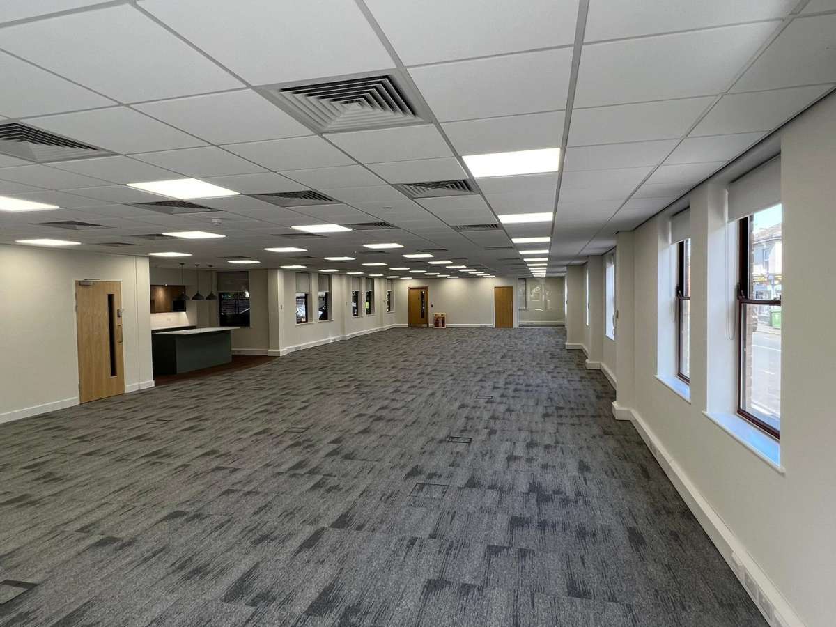 Office in Southampton - photo 2