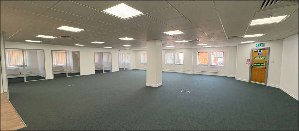 Office in Derby - photo 2