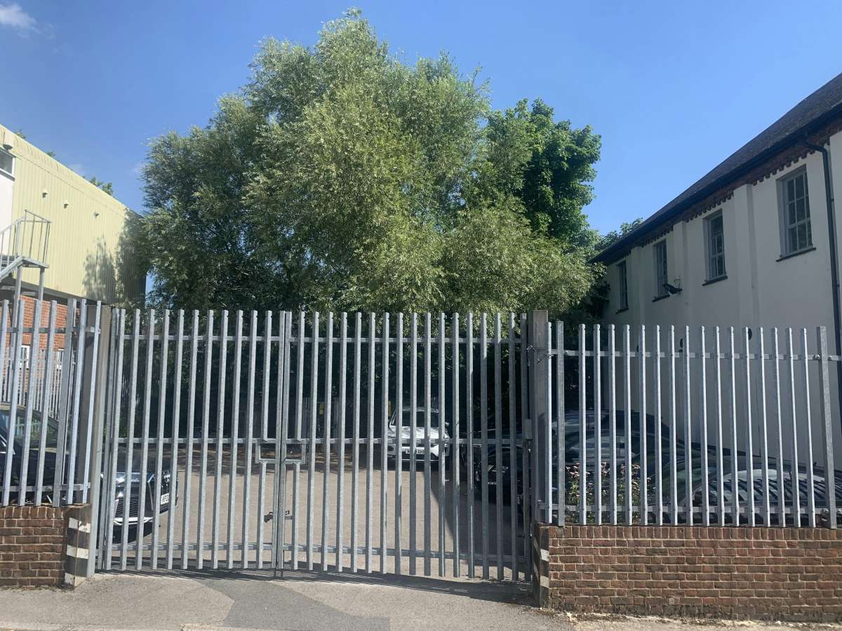 Office in Petersfield - photo 3