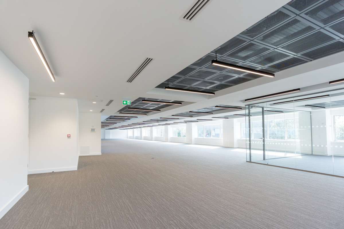 Office in Marlow - photo 4