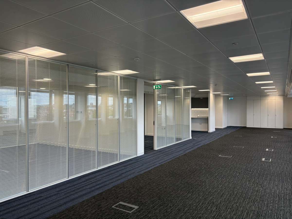 Office in London - photo 4