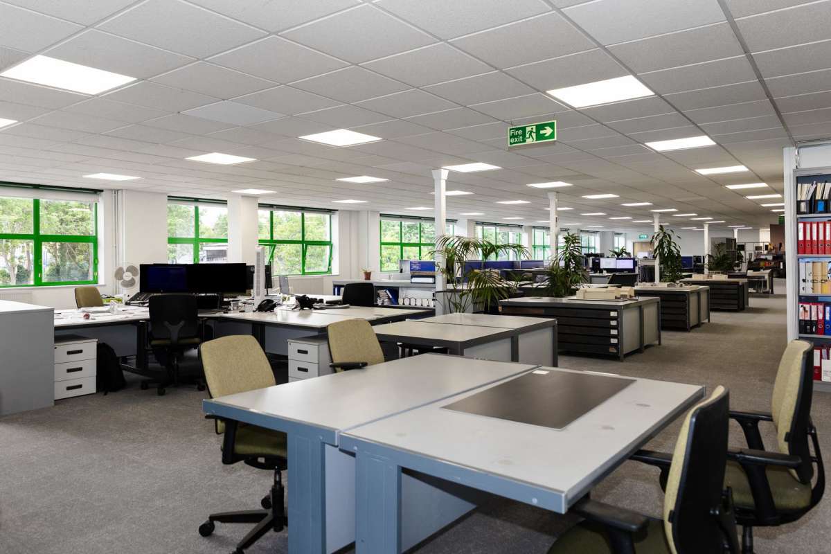 Office in Stevenage - photo 4