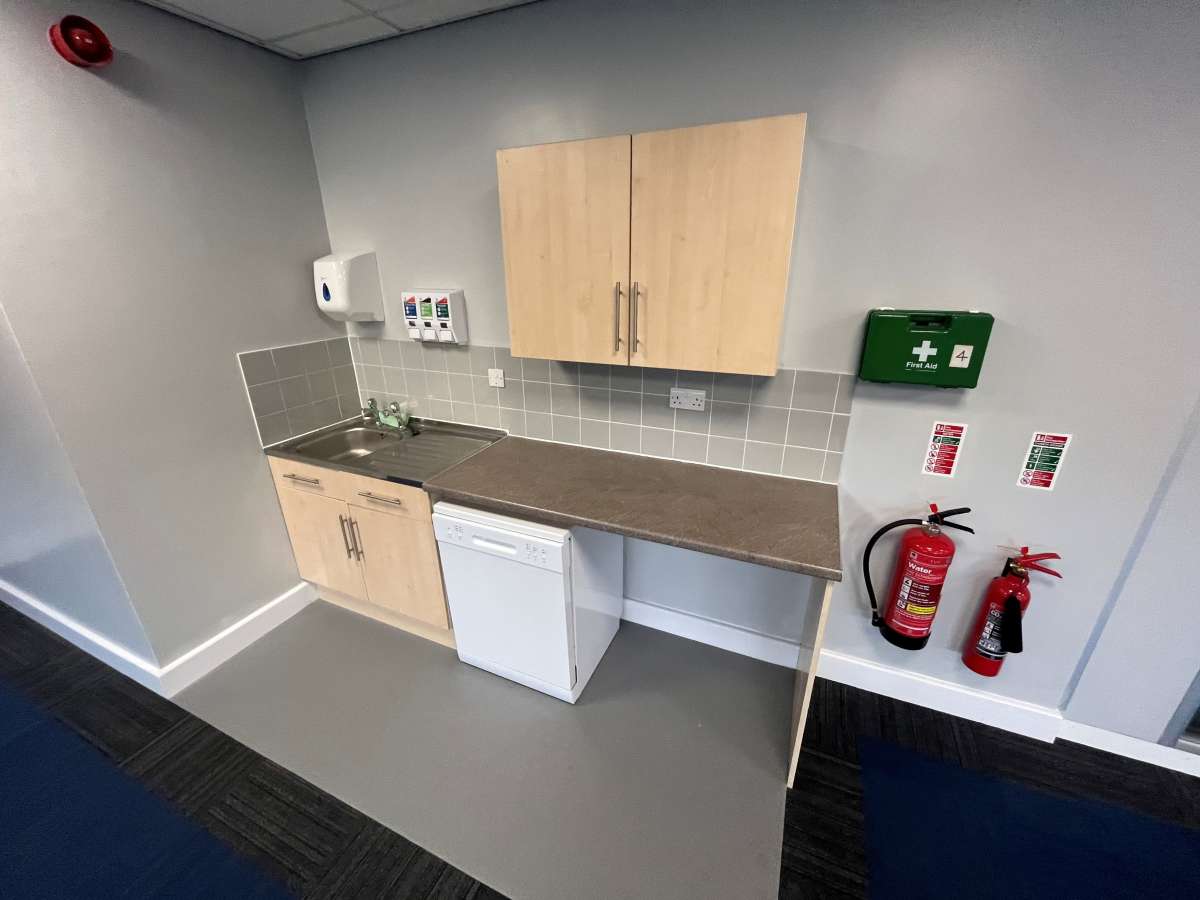 Office in Loughborough - photo 4