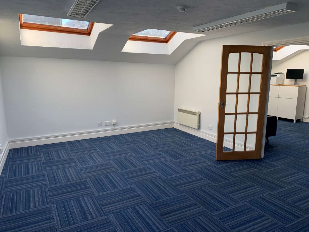 Office in Kingsbridge - photo 4