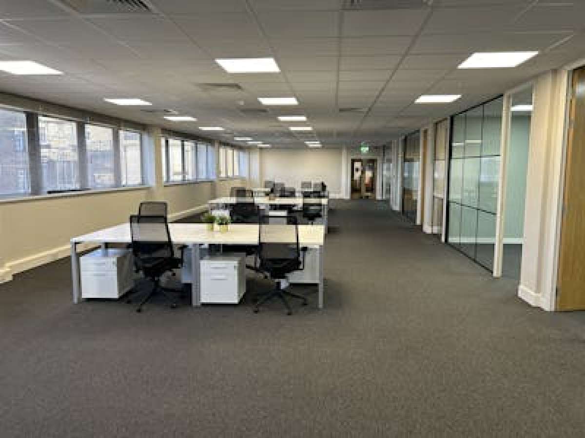 Office in Peterborough - photo 4