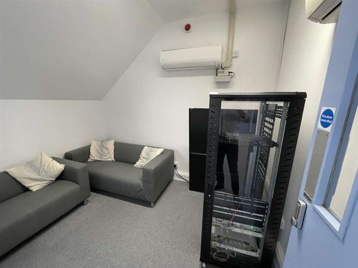 Office in Cambridge - photo 4