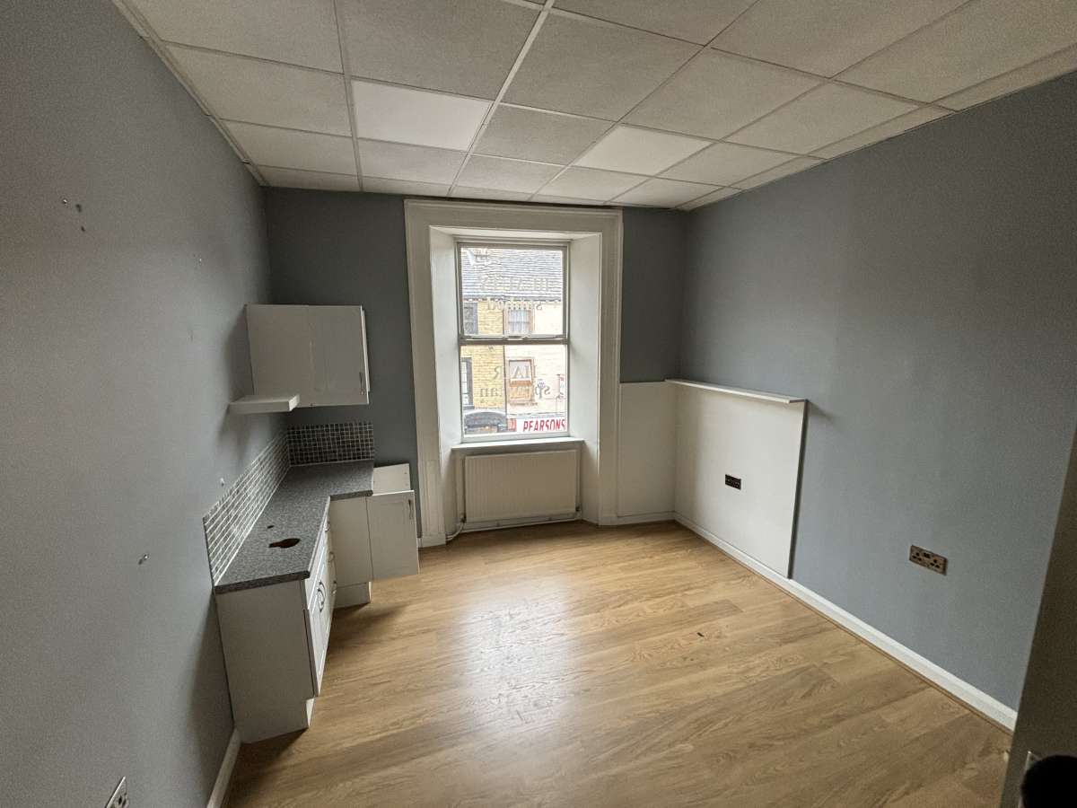 Office in Halifax - photo 4