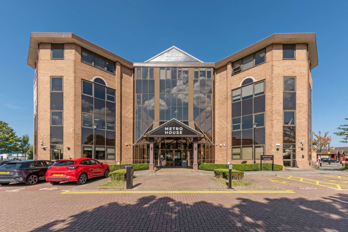 Office in Gateshead - photo 4