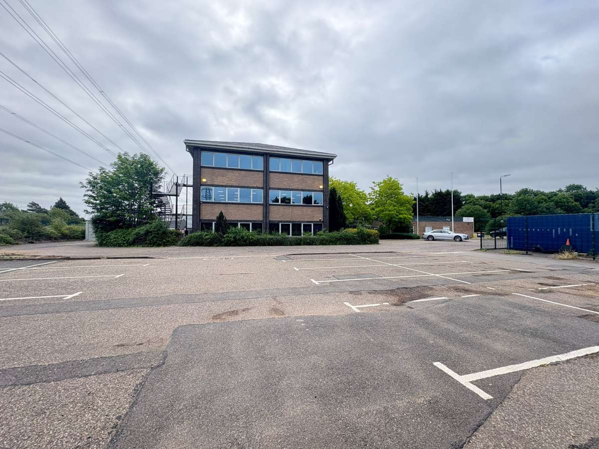 Office in Peterborough - photo 3