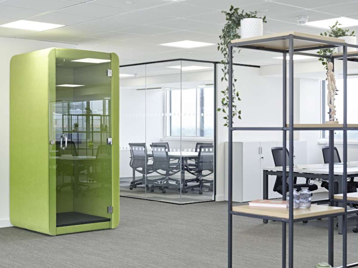 Office in Bracknell - photo 2