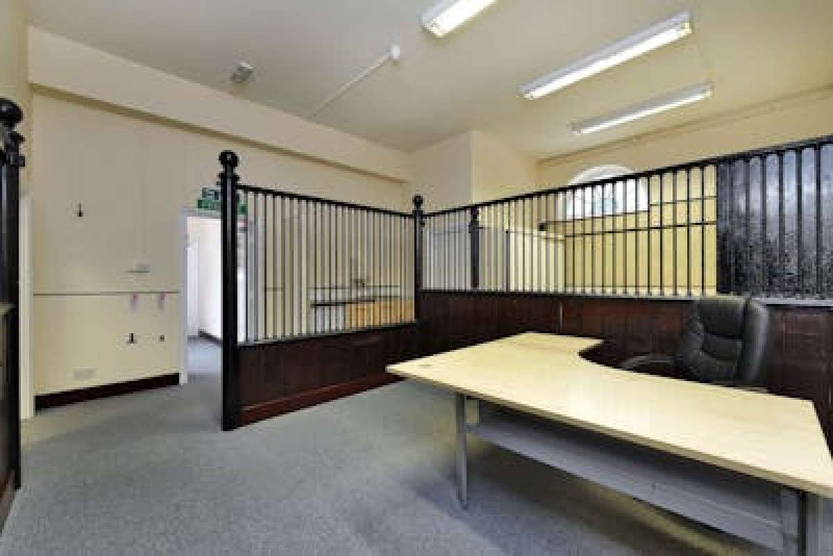 Office in Northampton - photo 4