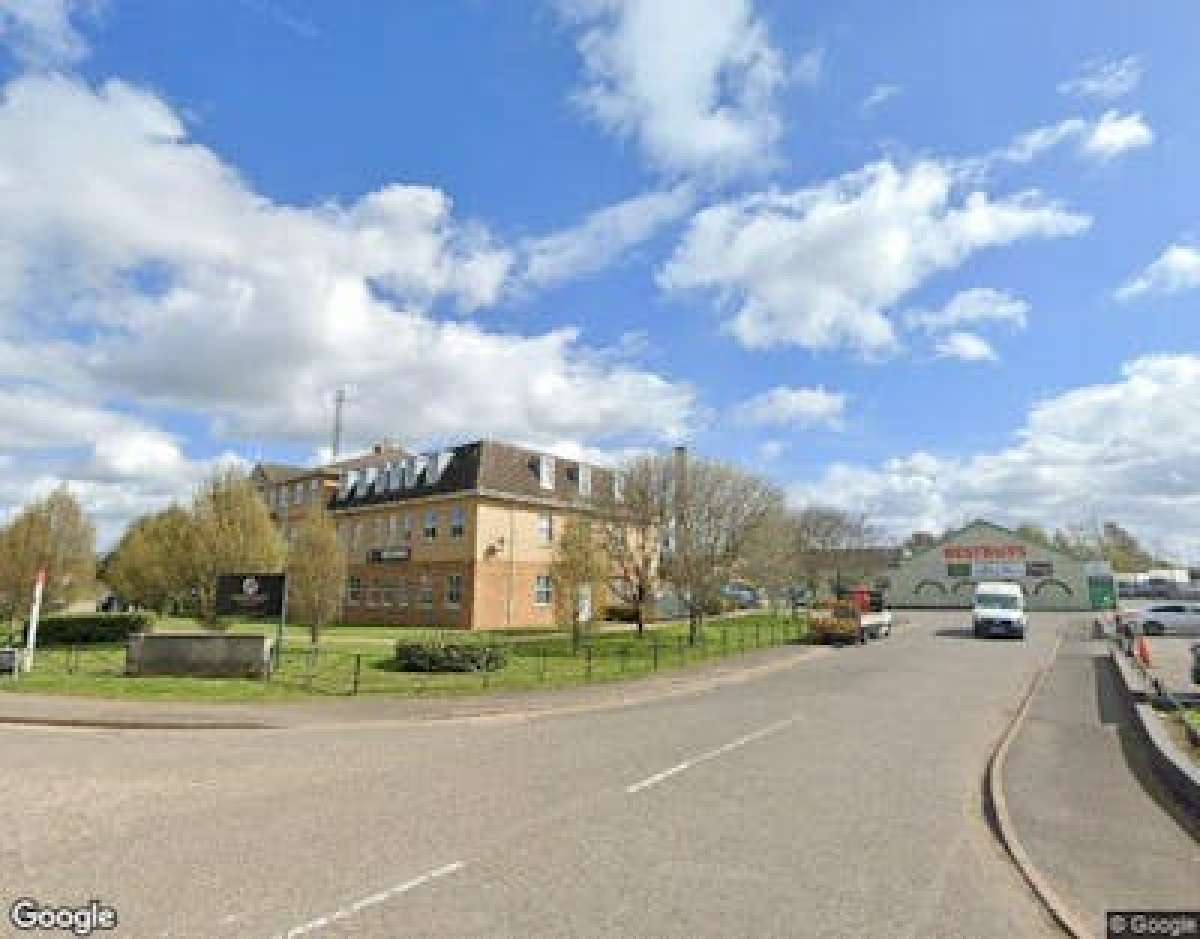 Office in Wellingborough - photo 2