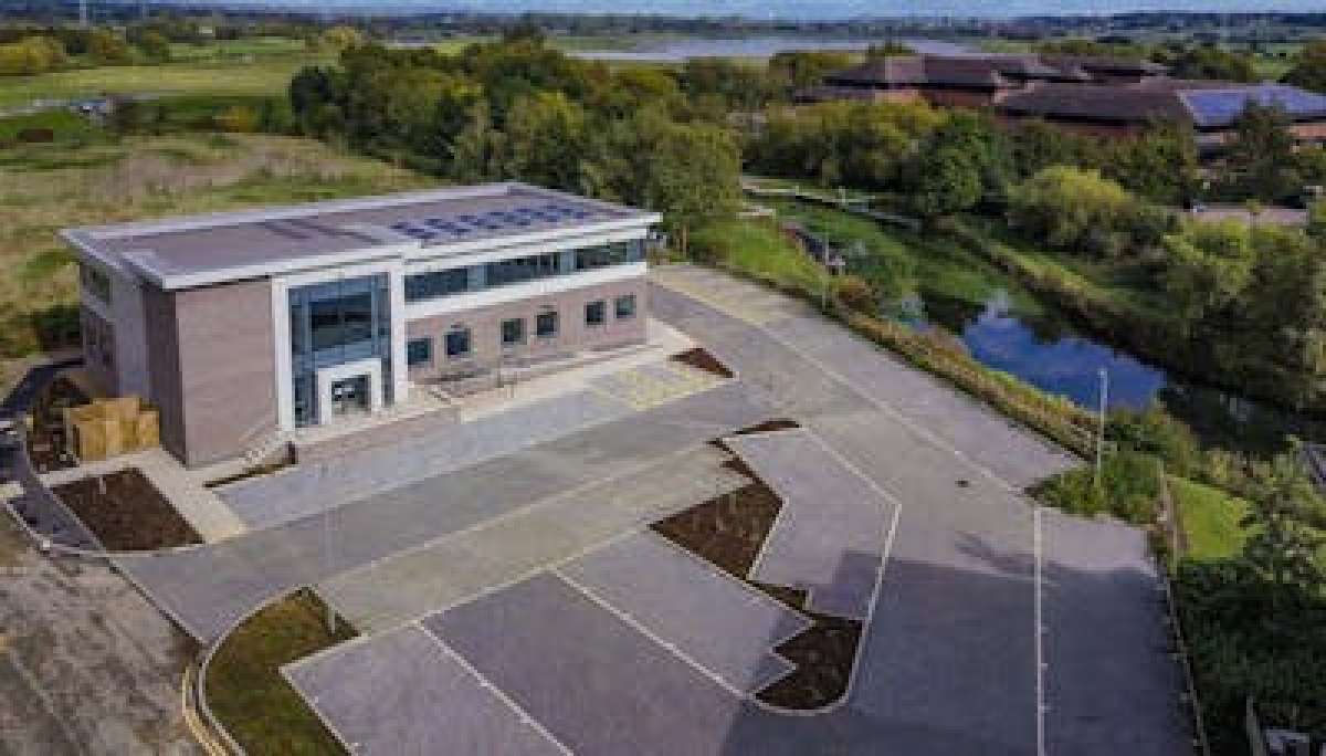 Office in Northampton - photo 2