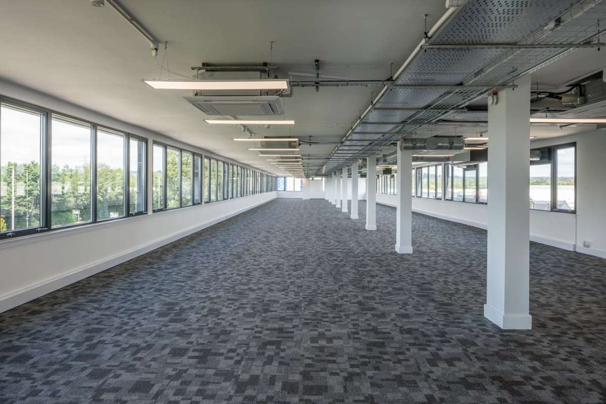 Office in Poole - photo 3