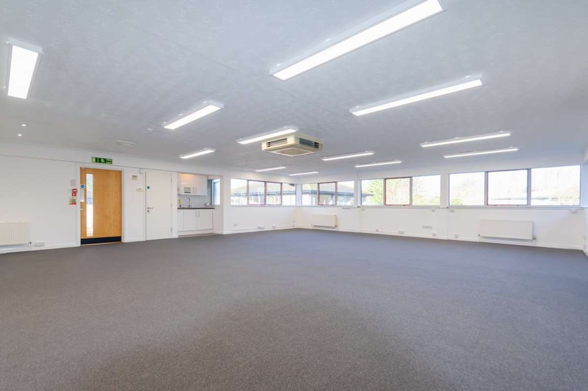 Office in Ringwood - photo 2